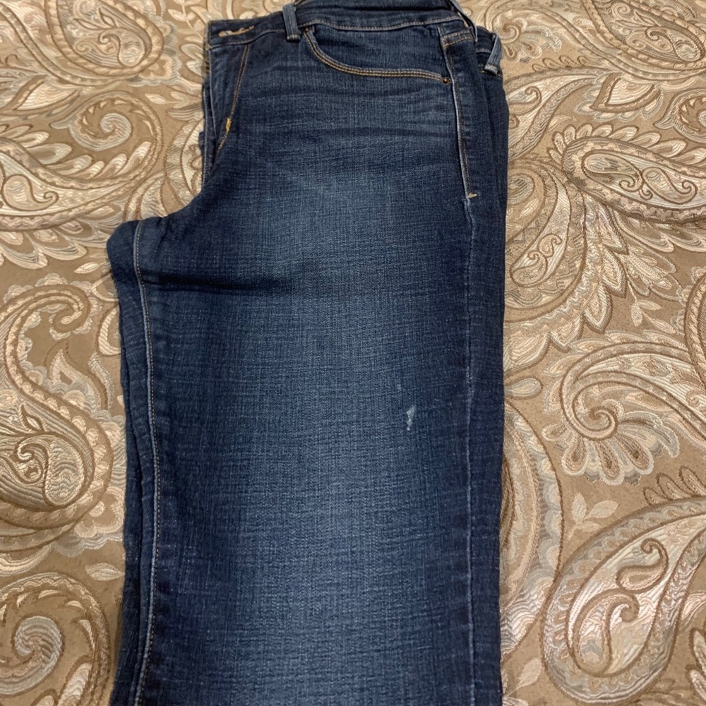 Levi Mid Rise Jeans